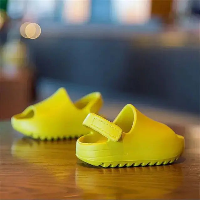 Kids Trendy Jelly Shoes by Oz-Direct.com