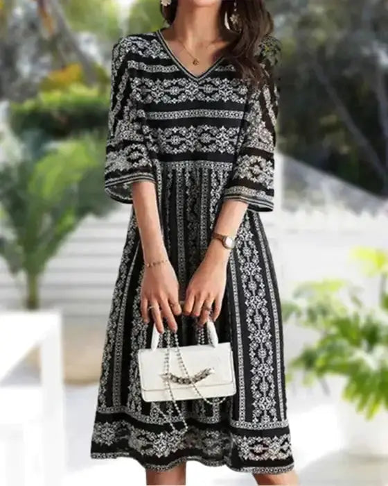 Printed dress With V-neck by Oz-Direct.com