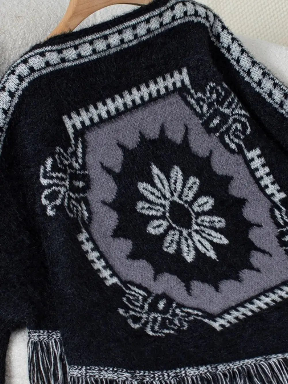Fringe Geometric Long Sleeve Poncho by Oz-Direct.com