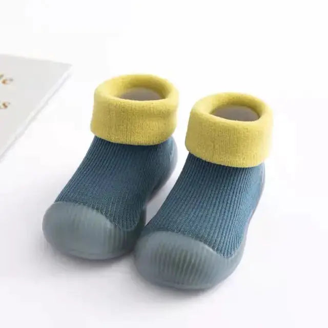 Super Warm Socks Shoes for Kids by Oz-Direct.com