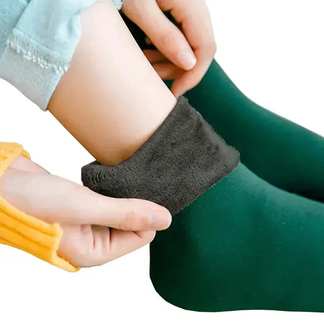 Velvet Thermal Socks by Oz-Direct.com