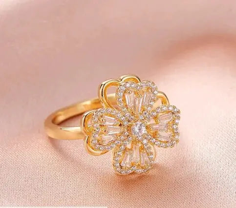 Four Leaf Clover Stress Rings by Oz-Direct.com