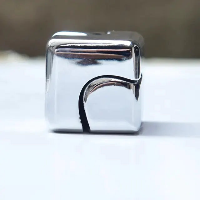 Spinning Top Dice Cube by Oz-Direct.com