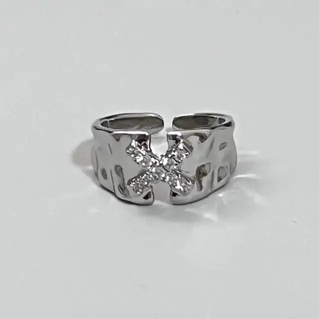 Shiny Unisex Crystal Rings by Oz-Direct.com