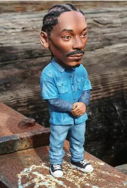 Resin Art Mini Doll by Oz-Direct.com