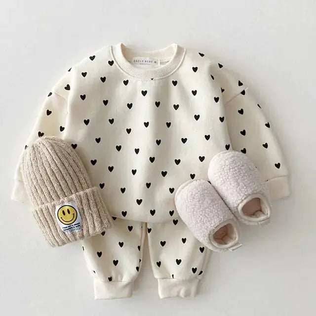 Full Heart Baby Clothing Set by Oz-Direct.com