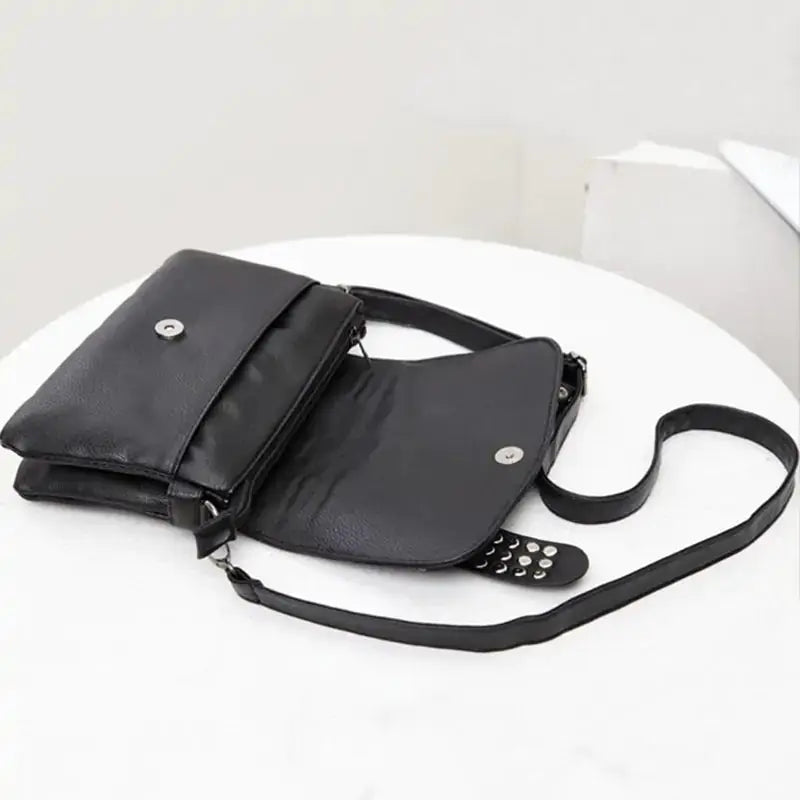 Women's Shoulder Bag by Oz-Direct.com