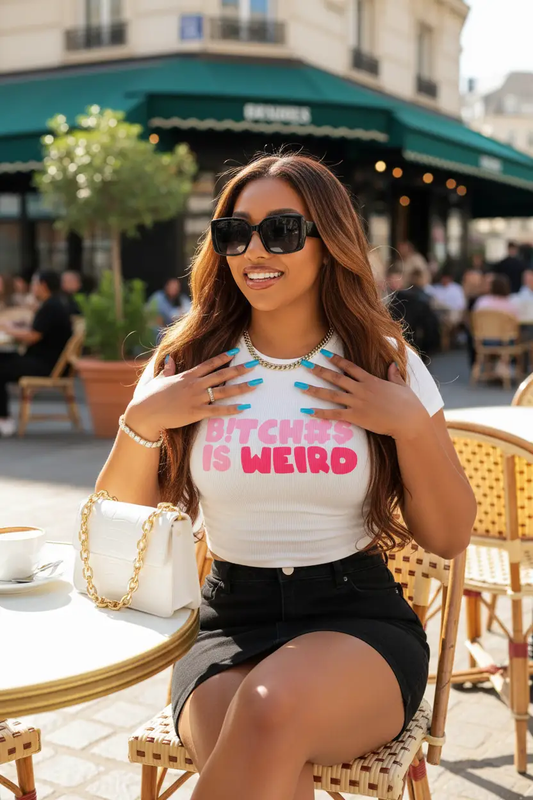 Women's letter-print graphic crop top in white with pink lettering