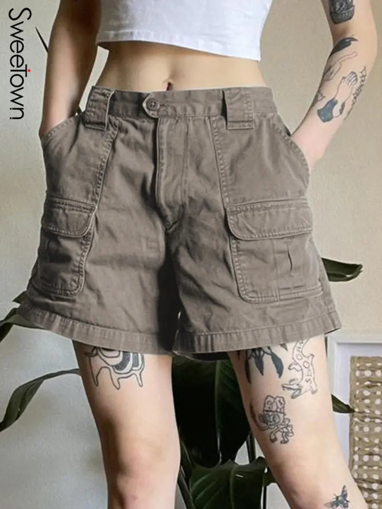 Pockets Stitch Straight Leg Short